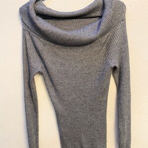 Jennifer Lopez Elegant Gray Cowl Neck Sweater